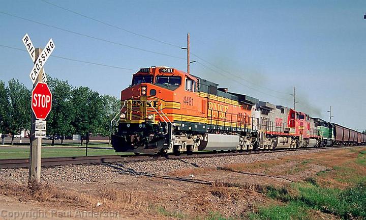 BNSF 4481 C44 9W at S MOOREHEAD.jpg